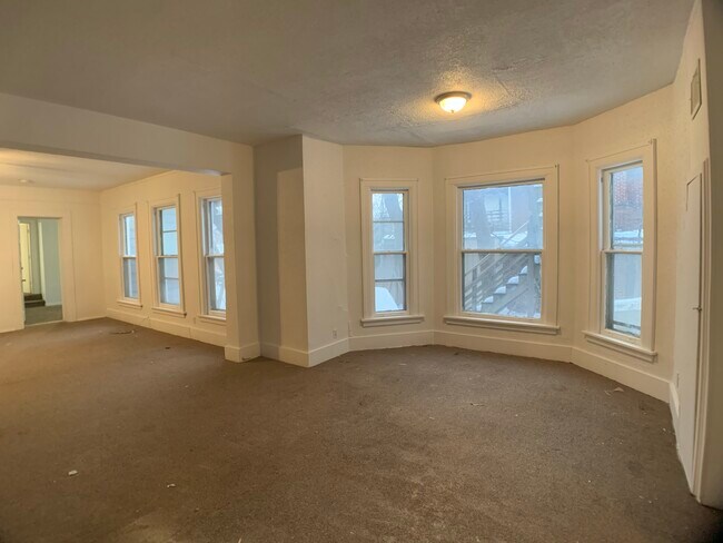 Foto del edificio - 3118 Cottage Grove Ave