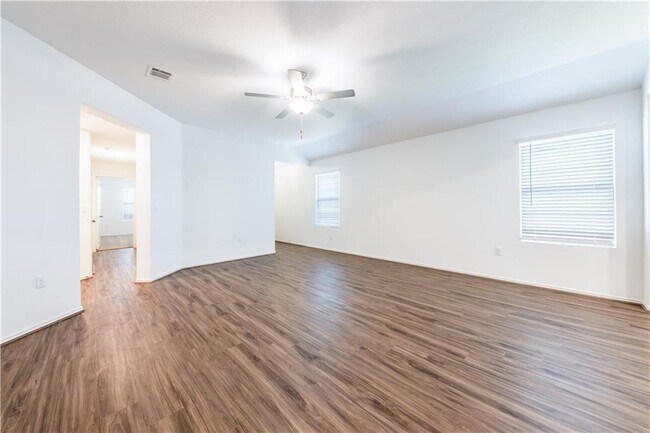Foto del edificio - 6709 Colorado Bluffs Rd