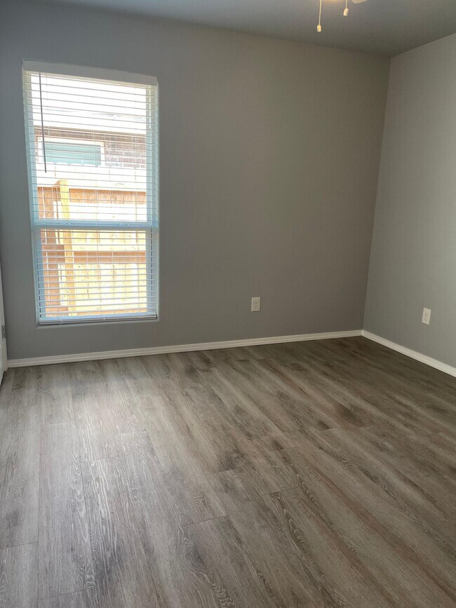 Foto del edificio - 1303 N Colton Ave