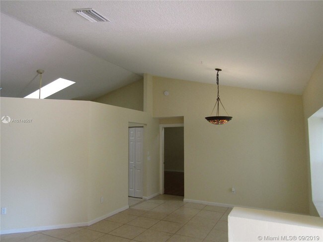 Building Photo - 4139 Fox Trace Rd