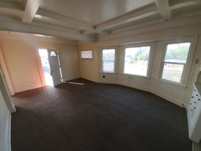 Building Photo - (1X) 1403-1405 A [PRM: Andrew]
