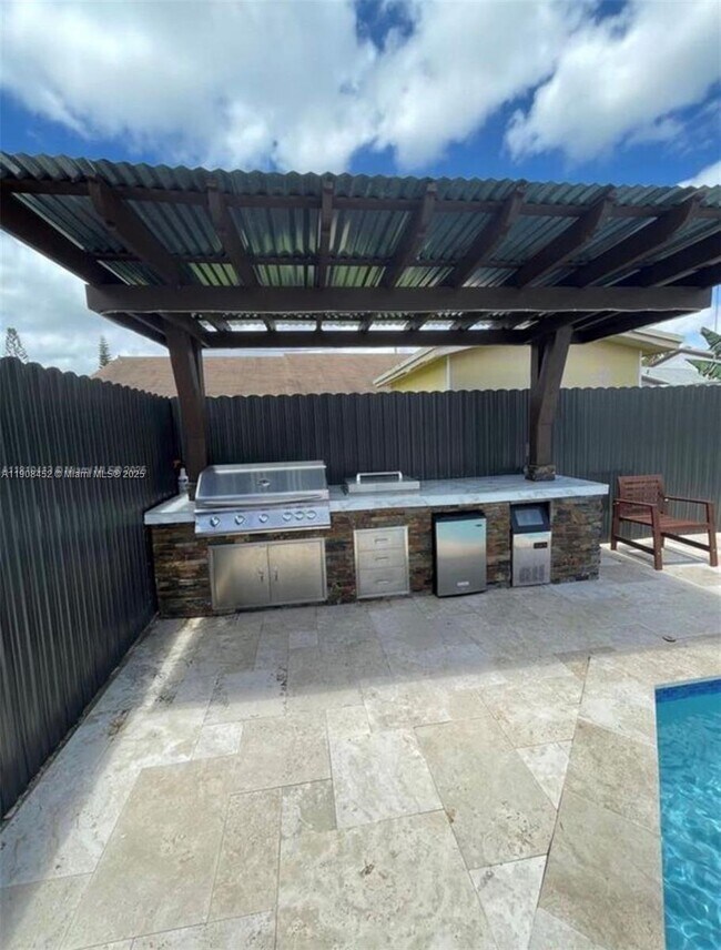 Foto del edificio - 21045 SW 124th Ave Rd