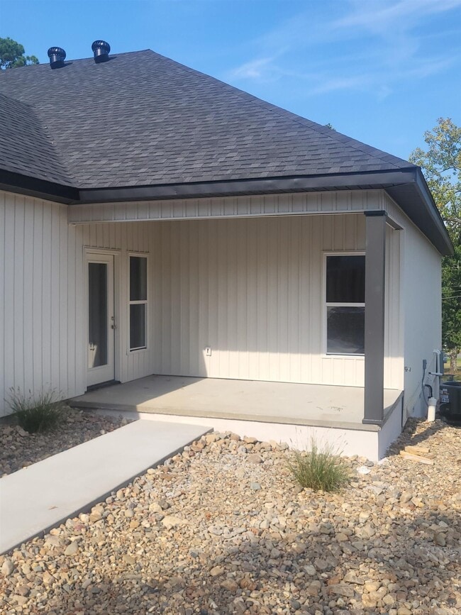 Building Photo - 1801 Aldersgate Rd