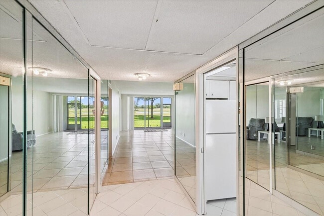 Foto del edificio - 3080 N Course Dr