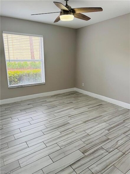 Foto del edificio - 1392 Churchill Cir