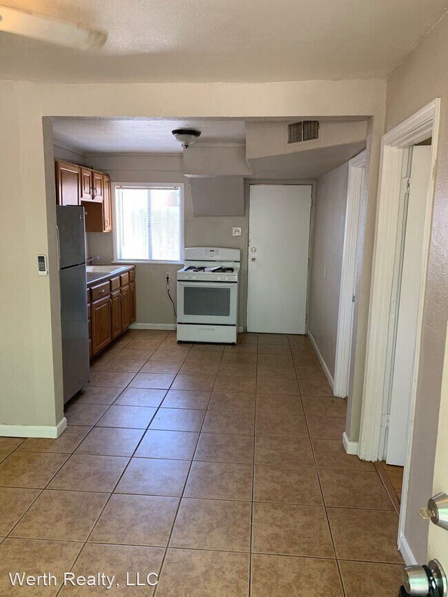 Building Photo - 3035-3053 N Los Altos Ave