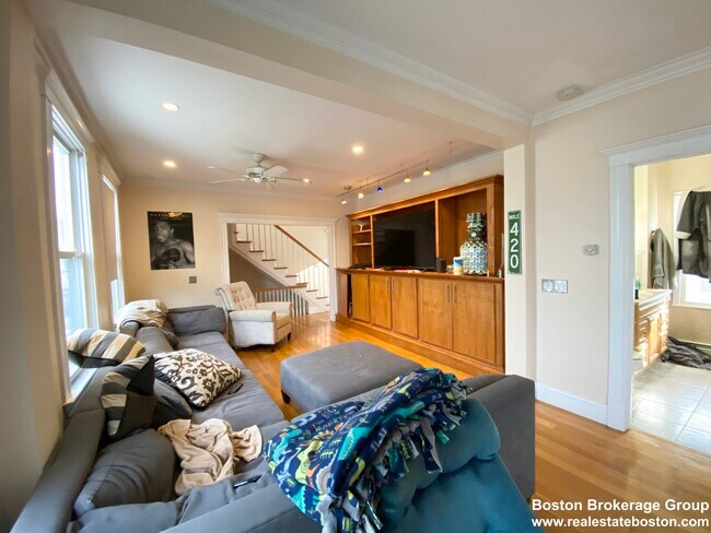 Foto del edificio - 29 Spring Garden St