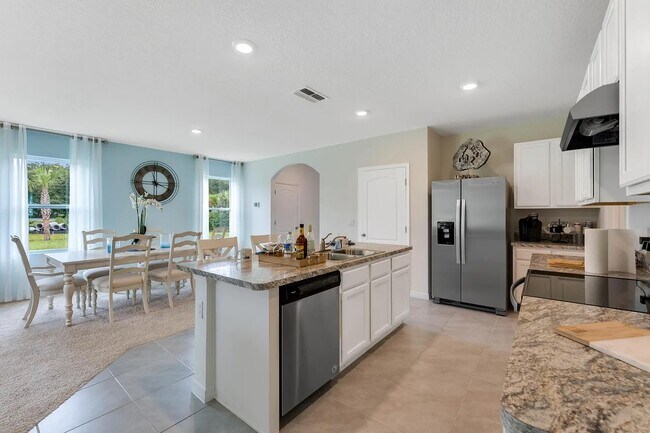 Foto del edificio - 1387 Berry Ln