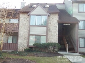 Building Photo - 4803B Aberdeen Dr
