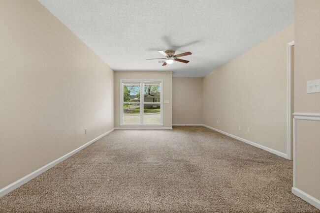 Foto del edificio - North Phenix City Duplex