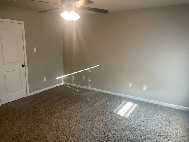 Main Bedroom - 42614 Baystone Avenue