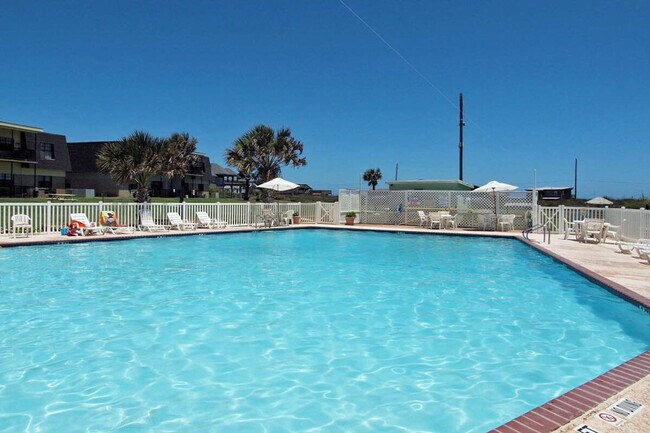 Foto del edificio - 704 Island Retreat Ct