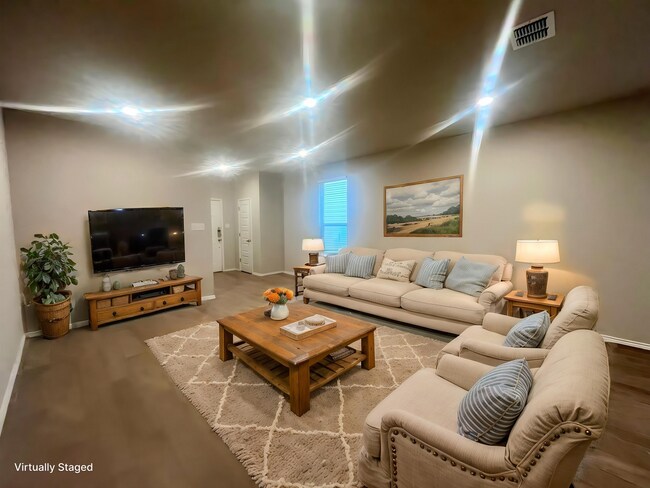 Foto del edificio - Charming 3/2 conveniently located to Lackland, Toyota, Palo Alto & Texas A&M San Antonio!