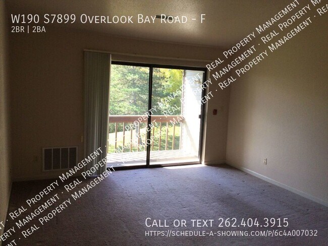 Building Photo - Amazing 2 bedroom, 2 full bath upper unit