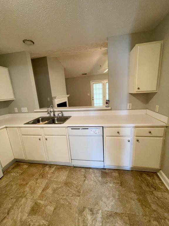 Foto del edificio - 332 Bubble Creek Ct