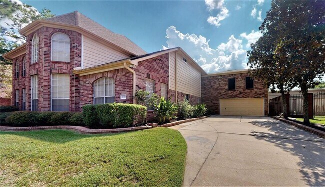 Foto del edificio - 17319 Jackson Pines Dr