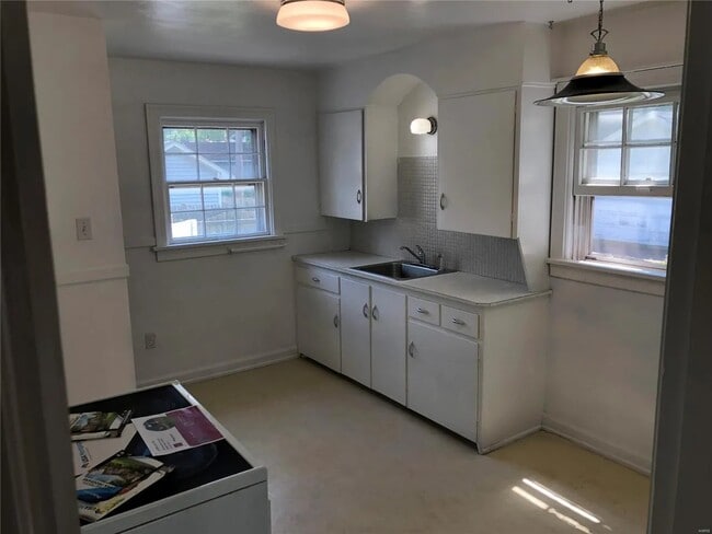 Building Photo - 1105 24th St