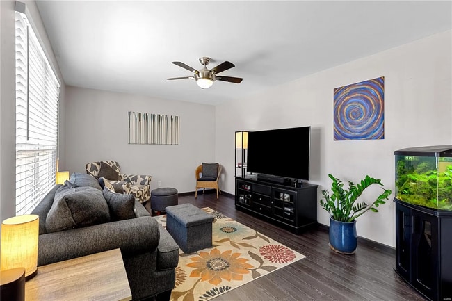Living Room - 5 Gloria Ln