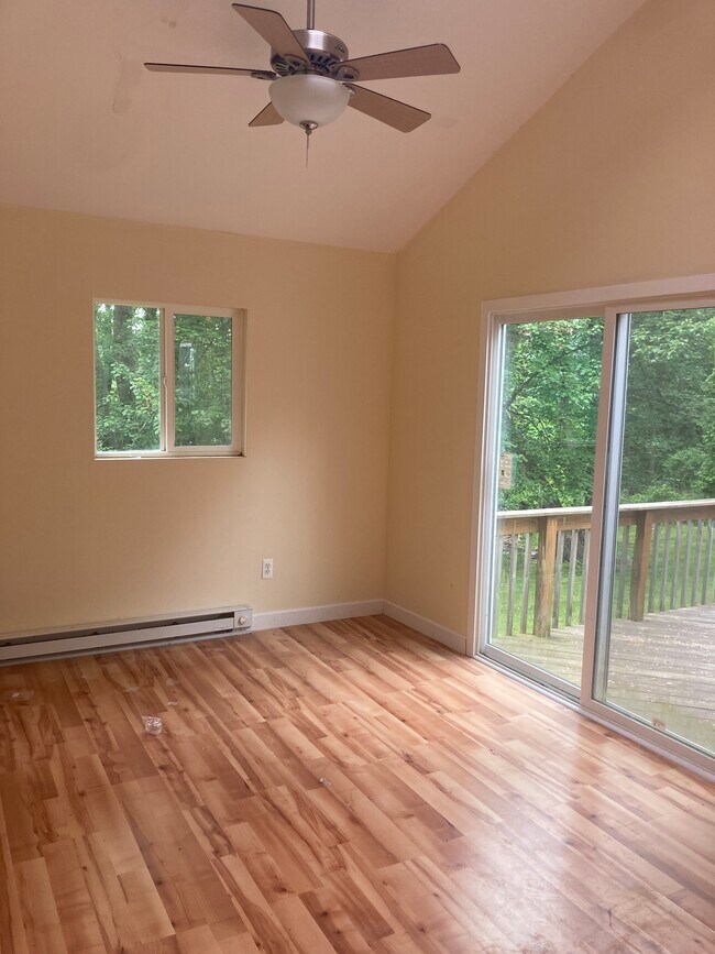 16 Wine Sap Run Unit PH, Bethel, CT 06801 Apartments in Bethel, CT