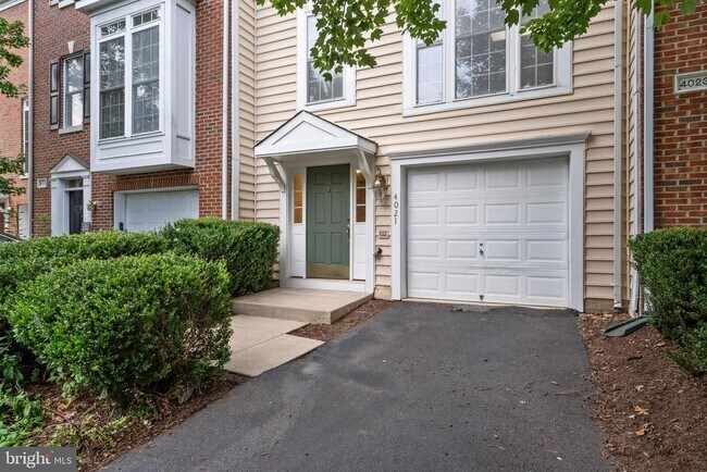 Building Photo - 4021 Fairfax Center Hunt Trail