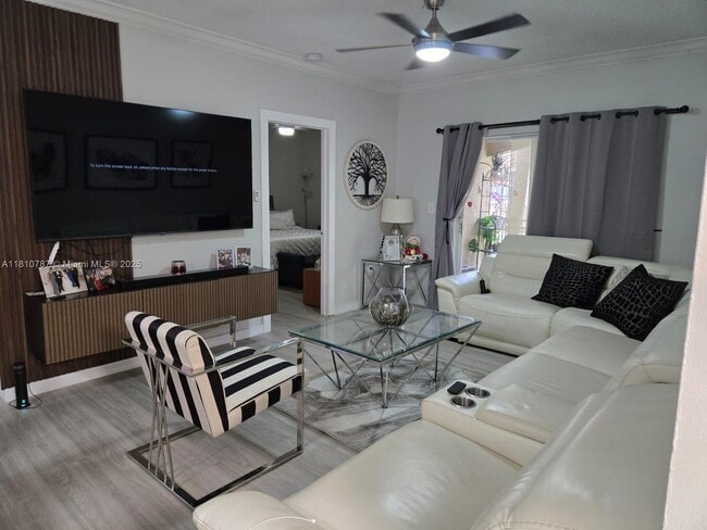 Foto del edificio - 215 SW 117th Terrace
