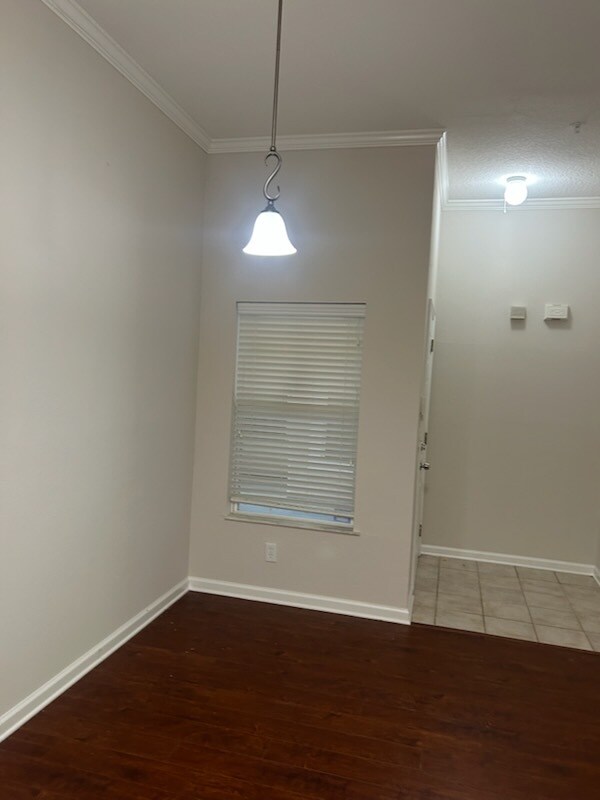 Building Photo - 6087 Maggies Cir