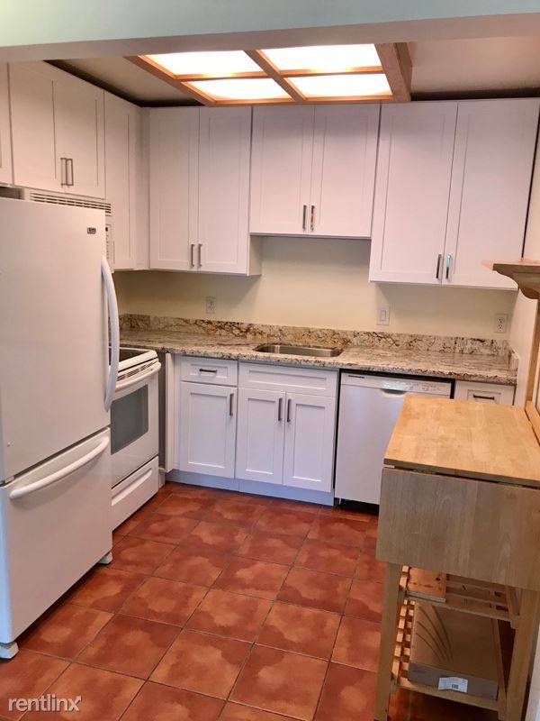 Building Photo - 2 br, 1 bath Condo - 1390 South Van Ness