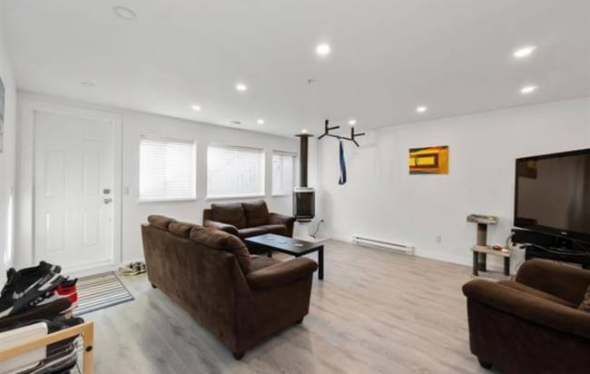 Building Photo - 24878 108 Av