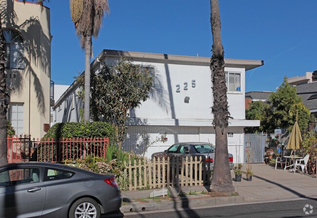 frente del edificio - 225 Bay St