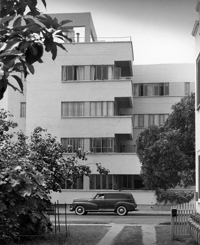 Building Photo - Marathon Apartments