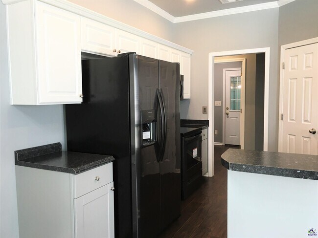 Foto del edificio - 101 Oldfield Ct