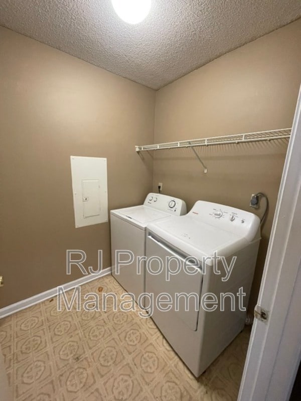 Foto del edificio - 3609 Mynders Ave