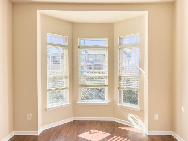 Building Photo - 4861 Coal Creek Dr