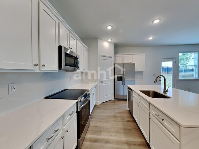 Foto del edificio - 1364 Soapstone Rd