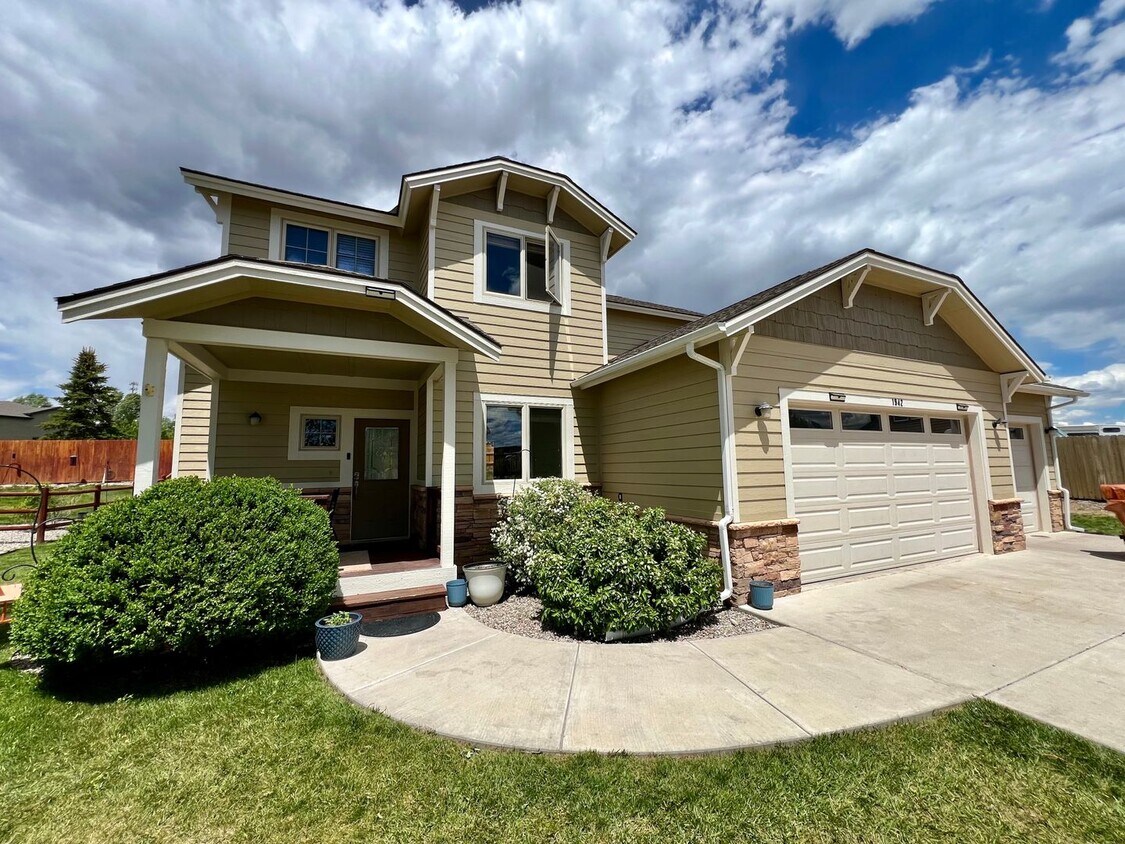 1942 Promontory Cir, Rifle, CO 81650 House Rental in Rifle, CO