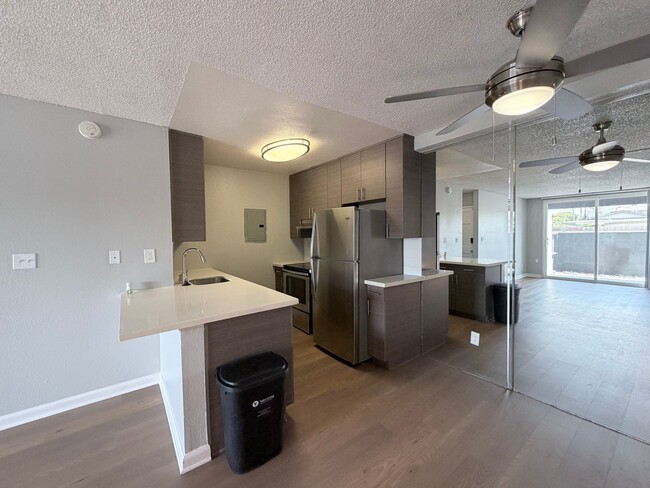 Interior Photo - Surf House Apartments