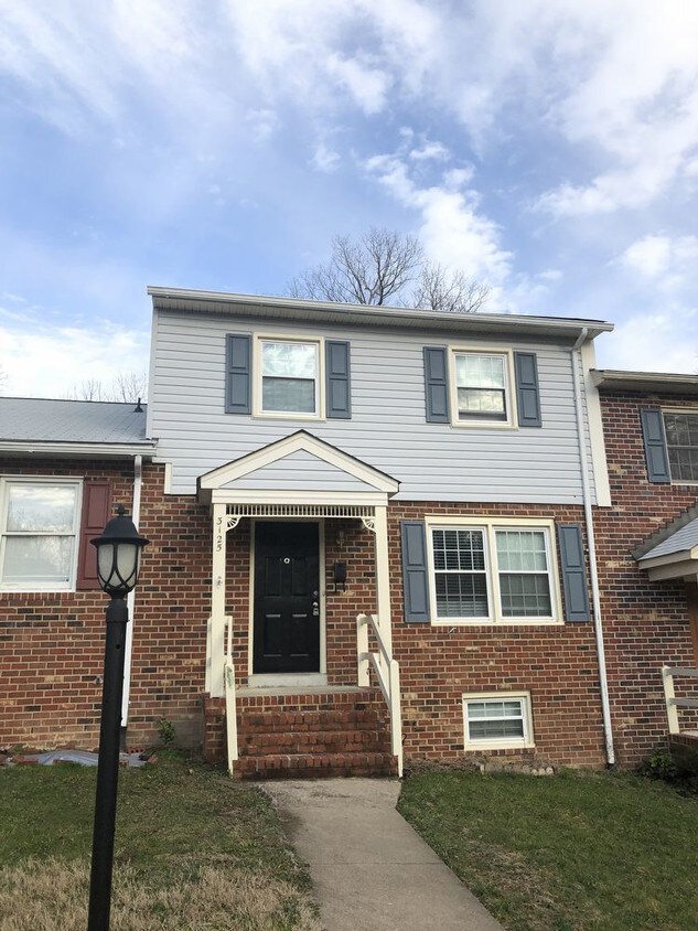 3125 Newington Ct, Richmond, VA 23224 Townhome Rentals in Richmond VA