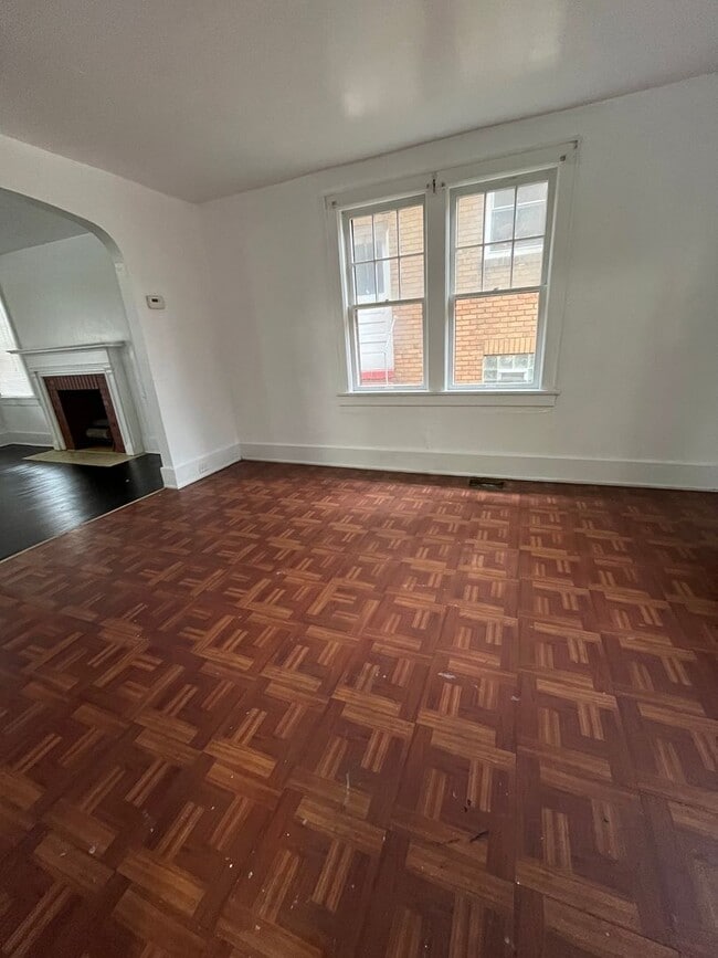 Building Photo - Three Bedroom - Two Bath House