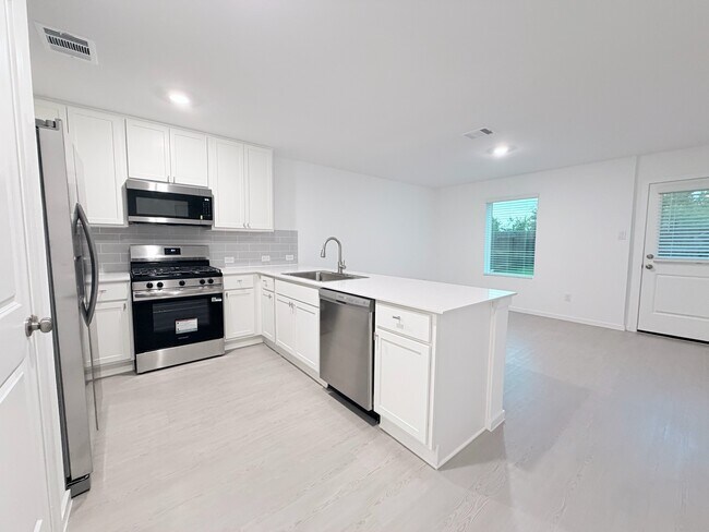 Foto del edificio - 945 Pertuso Ln