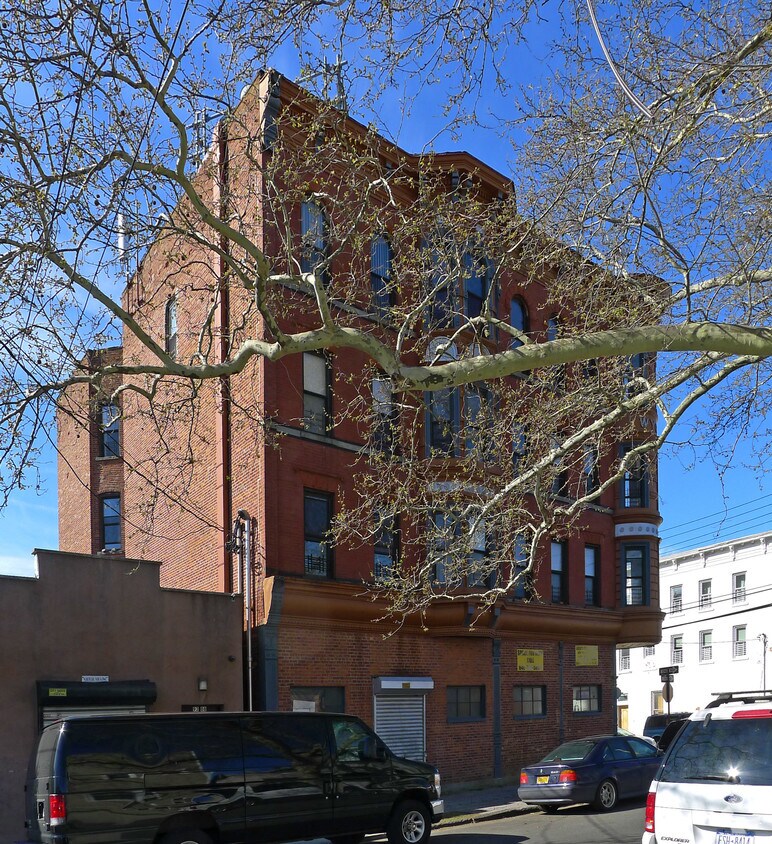 9302 95th Ave, Ozone Park, NY 11416 Apartments in Ozone Park, NY