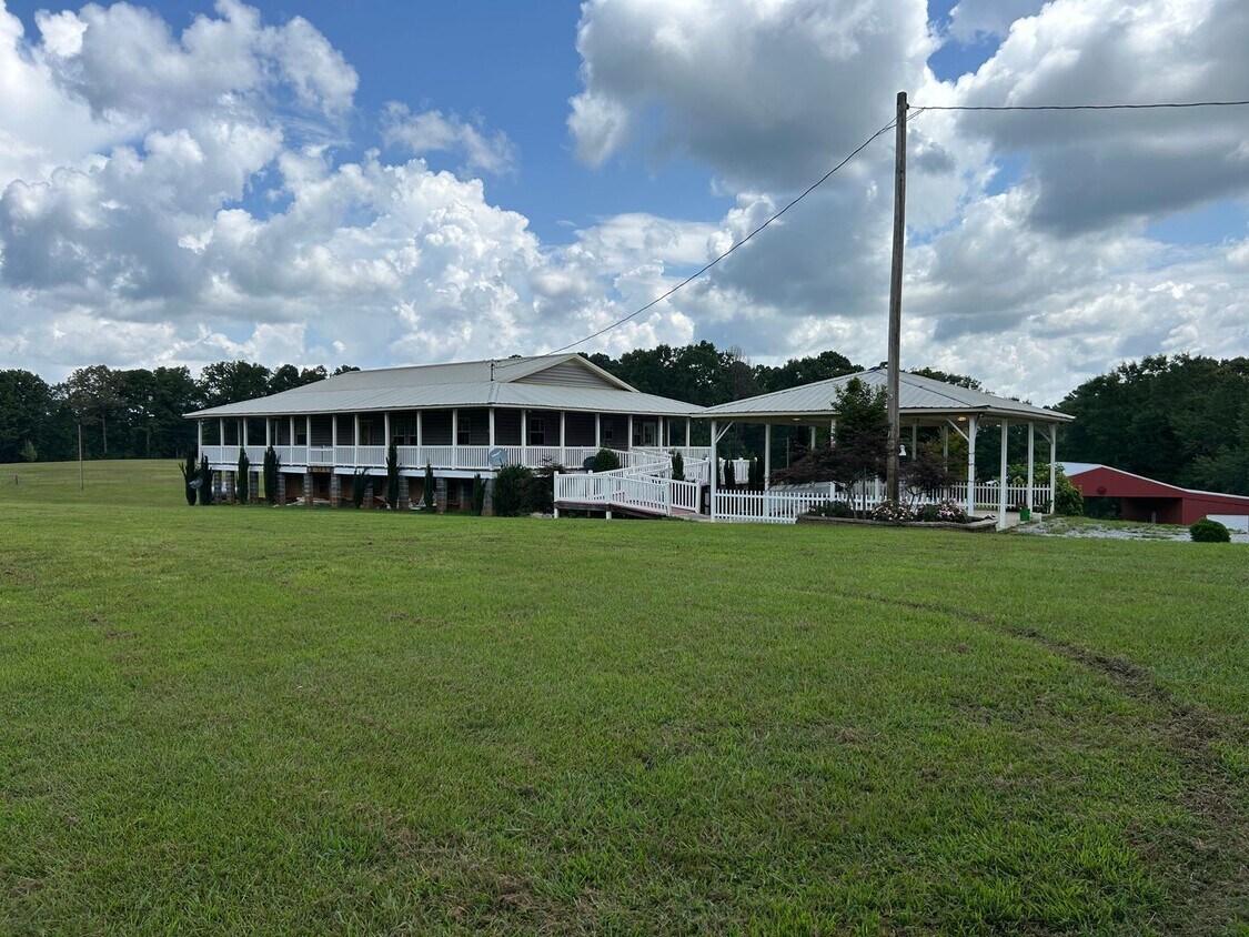 Primary Photo - 266 Merrellton Rd