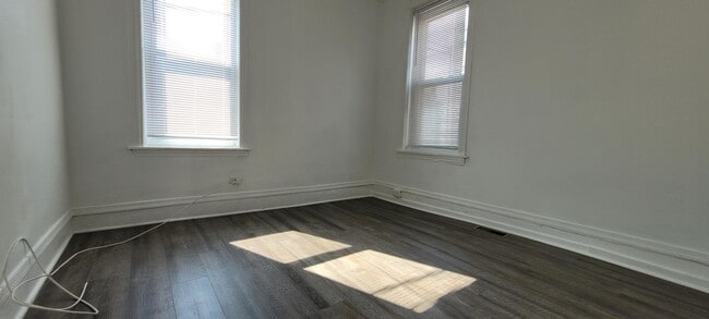 Foto del edificio - 146 N Peach St