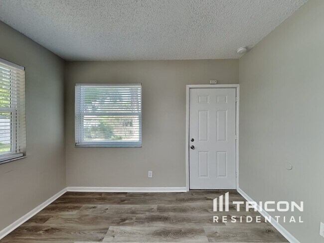 Foto del edificio - 1404 Fernwood Place Seffner FL