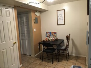 Building Photo - 473 S State St