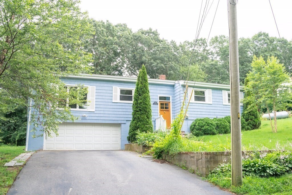10 Fair Oaks Rd, Plymouth, MA 02360 House Rental in Plymouth, MA
