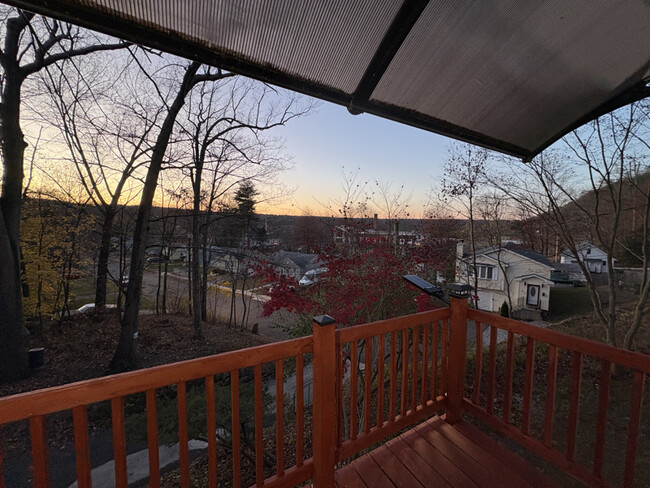 Foto del edificio - 91 Taylor Ave