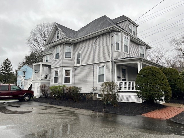 Building Photo - 7 Lowell St