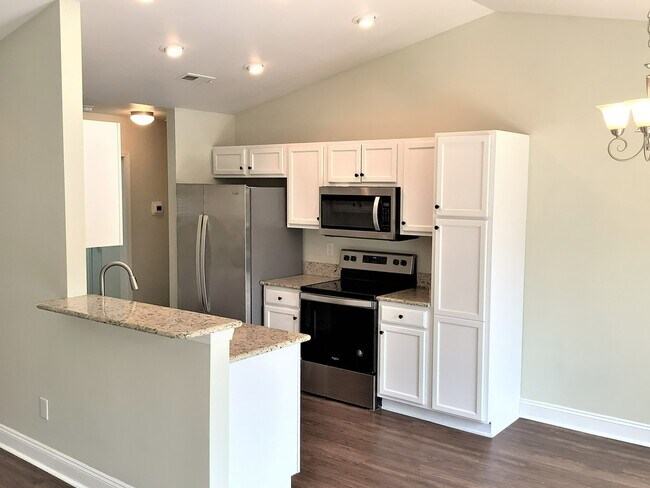 Building Photo - 2058 Willow Creek Lane