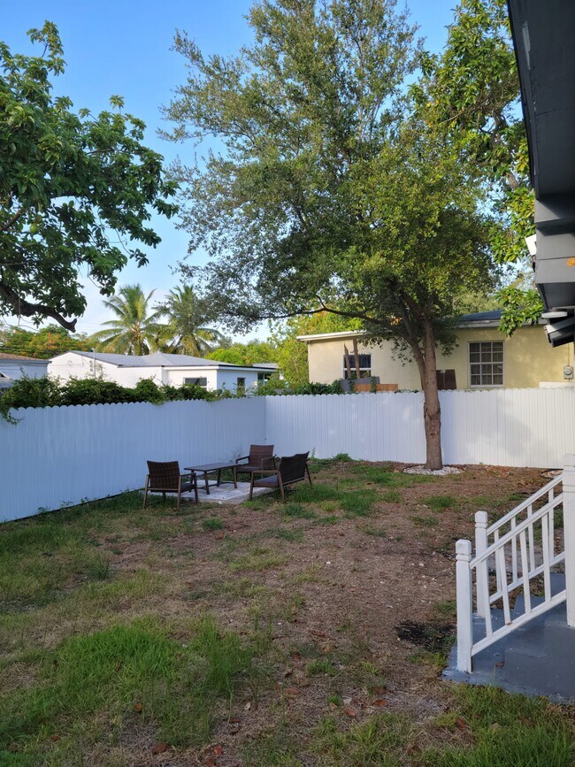 Foto del edificio - 111 NW 68th St