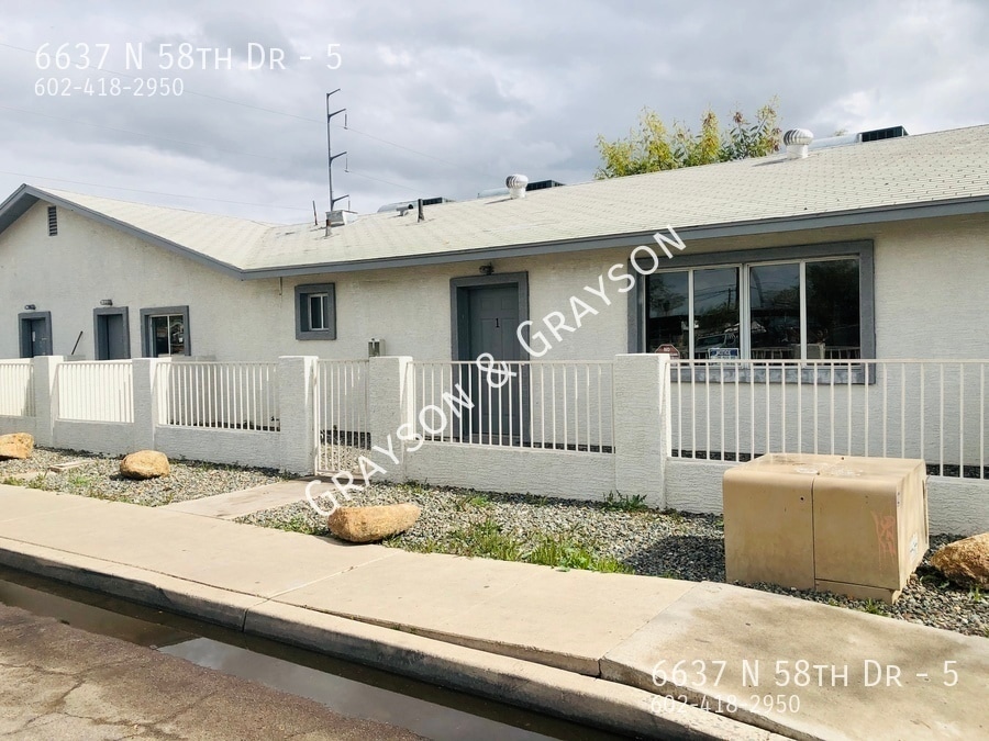 Foto principal - 6637 N 58th Dr